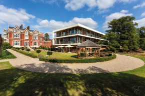 Wivenhoe House Hotel